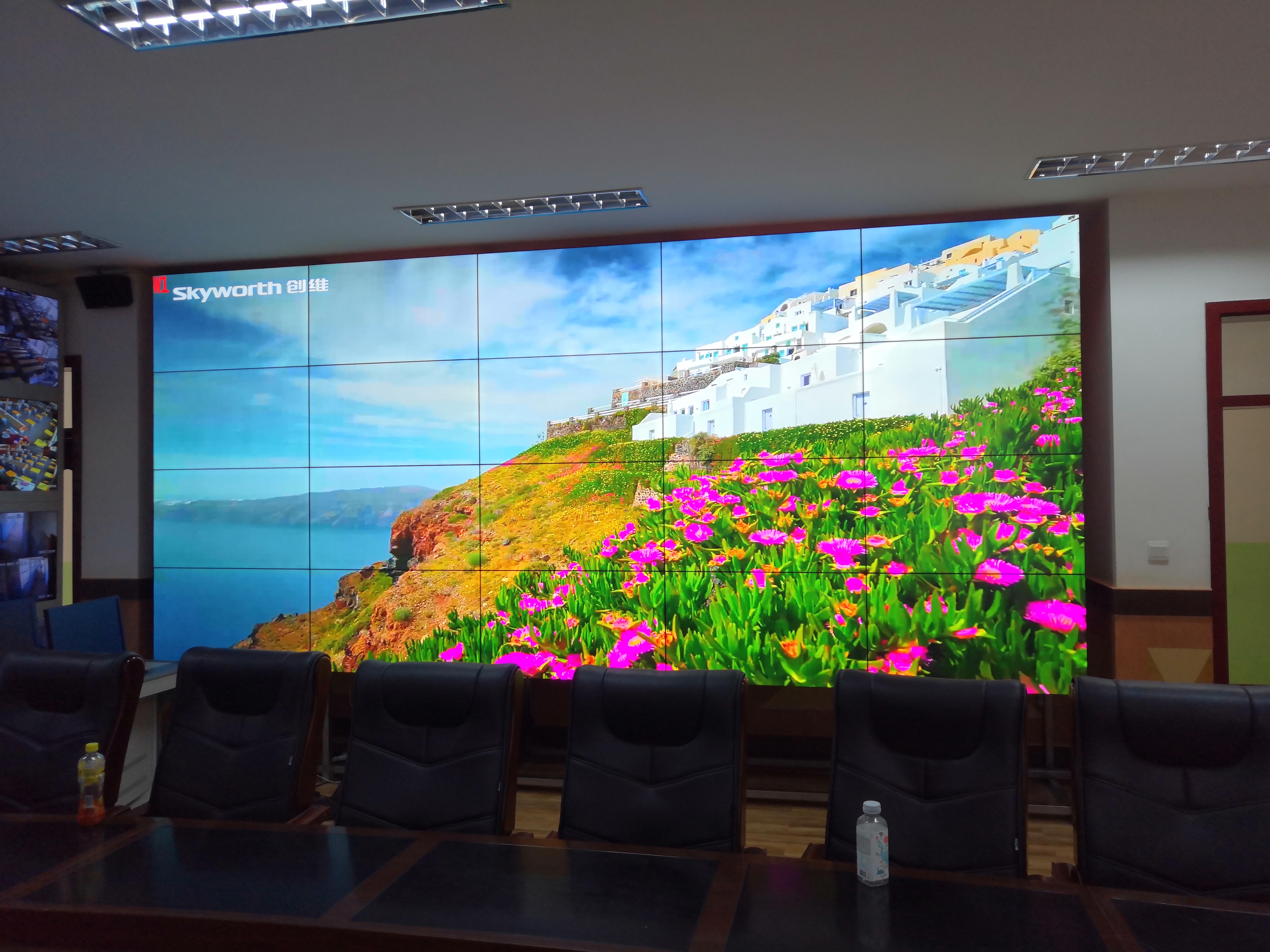 醫(yī)院掛號大廳裝LED屏后，投訴率下降40%！排隊(duì)叫號屏的隱藏管理哲學(xué)”